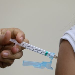 La vaccination a directement contribué à réduire la mortalité infantile de 40 % dans le monde.