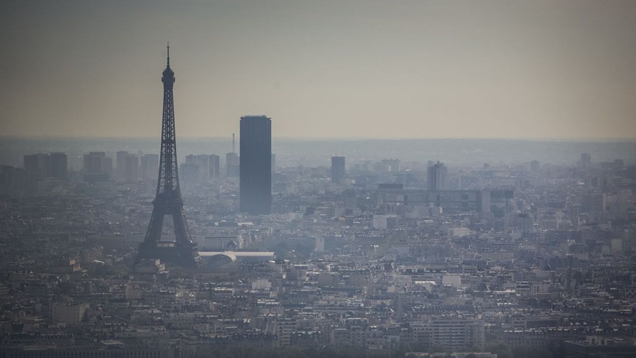 Les concentrations de dioxyde d'azote ont baissé en moyenne de 40 % entre 2013 et 2023 dans la région Ile-de-France.
