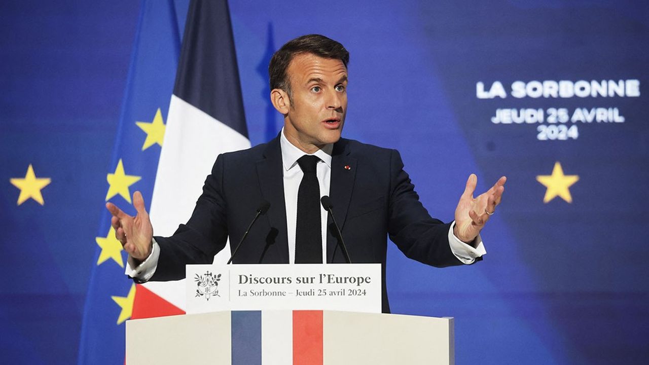 Comme en 2017, Emmanuel Macron a choisi le grand amphithéâtre de la Sorbonne pour son discours sur l'Europe.