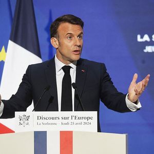 Comme en 2017, Emmanuel Macron a choisi le grand amphithéâtre de la Sorbonne pour son discours sur l'Europe.