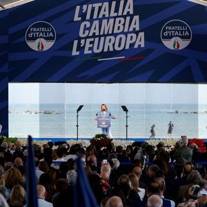 Lancement de la campagne de Giorgia Meloni pour les élections européennes lors d'un meeting à Pescara le 28 avril 2024.
