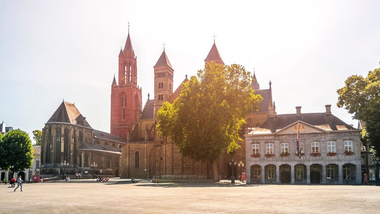 Le premier débat paneuropéen de la campagne s'est déroulé sur le Vrijthof de Maastricht, ville où fut signé le traité qui a lancé l'euro.