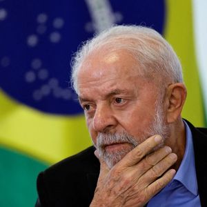 Lula, ancien métallo, a « toujours été en faveur du pétrole », rappelle le sociologue Sergio Abranches.