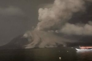 Le volcan était déjà entré en éruption plusieurs fois au cours du mois d'avril.