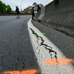 Le tronçon d'autoroute entre Vaucresson (Yvelines) et la capitale est interdit à la circulation, des fissures ayant été détectées.