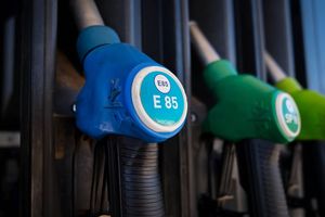 Si le superéthanol E85 a rencontré son public en France grâce à des prix inférieurs, en règle générale, les biocarburants peinent à s'imposer.