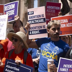 Les promoteurs d'une initiative populaire avaient annoncé en avril avoir recueilli les signatures nécessaires pour obtenir un référendum afin d'inscrire l'avortement dans la Constitution de l'Arizona.