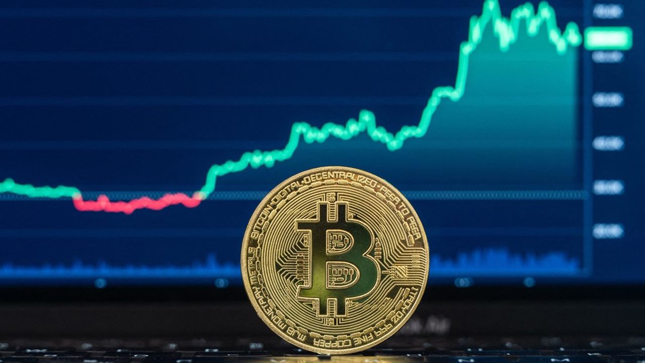 Le bitcoin a atteint son sommet historique de 73.737 dollars, le 14 mars dernier.