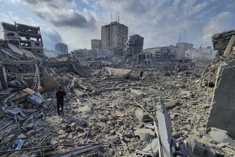 Des bâtiments de la ville de Gaza détruits par des frappes israéliennes le 10 octobre.