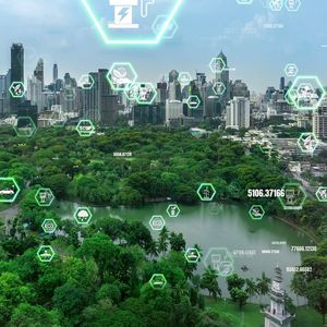 Dans « Green IA », Gilles Babinet, montre que la première révolution de notre temps - la transformation numérique - peut se mettre au service de la seconde - la transition environnementale.