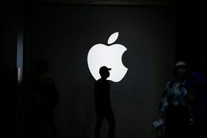 Si Apple a longtemps refusé d'utiliser ses profits pour racheter ses propres actions, l'entreprise a changé de politique en 2013, enchaînant depuis les opérations d'ampleur.