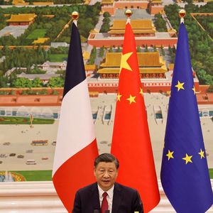 La visite d'Etat du président chinois Xi Jinping intervient alors que la France accumule des déficits commerciaux records avec la Chine.
