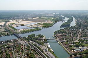Le futur port sera à cheval sur les communes d'Achères, Andrésy et Conflans-Sainte-Honorine et fera une centaine d'hectares.