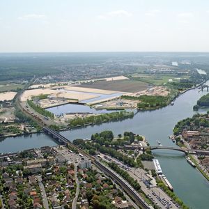 Le futur port s'établira sur les communes d'Achères, Andrésy et Conflans-Sainte-Honorine et fera une centaine d'hectares.