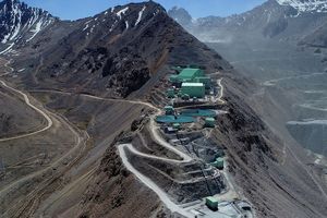 Anglo American possède notamment la mine de cuivre Los Bronces, dans les Andes, près de Santiago du Chili.