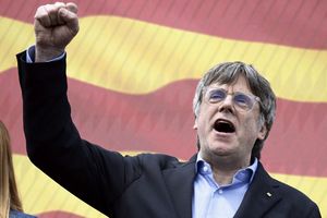 Carles Puigdemont, le leader des indépendantistes catalans, fait campagne depuis la France pour les élections régionales en Catalogne (ici à Argelès-sur-Mer le 4 mai dernier).