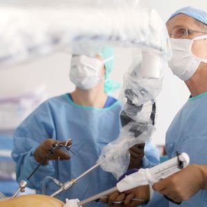 VIMS fabrique des colonnes d'endoscopie rigide pour la laparoscopie de l'appareil digestif et l'arthroscopie (articulations).