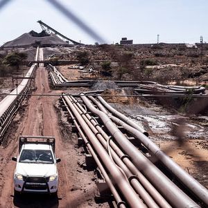 Anglo American est notamment actif dans la production de minerai de fer en Afrique du Sud, une activité dont BHP souhaite se séparer si son projet de rachat se concrétise.