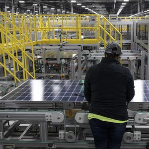 Les usines de panneaux solaires aux Etats-Unis vont bénéficier des nouveaux droits de douane sur les importations chinoises.