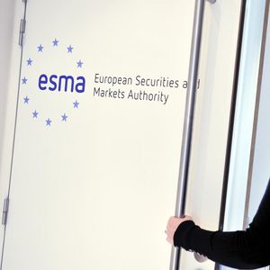 Les nouvelles règles de l'Esma seront applicables dans neuf mois pour les fonds existants qui se revendiquent « durables ».