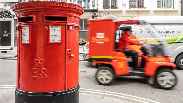 Daniel Kretinsky prêt à mettre la main sur les 150.000 postiers anglais de Royal Mail