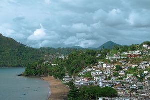 Le projet de loi constitutionnelle prévoit la fin du droit du sol à Mayotte, mais il est très loin de faire l'unanimité.