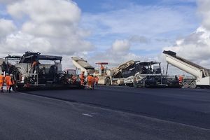 Sur la rénovation de la piste 2 de l'aéroport d'Orly (Val-de-Marne), 80 % des matériaux démolis ont été revalorisés.