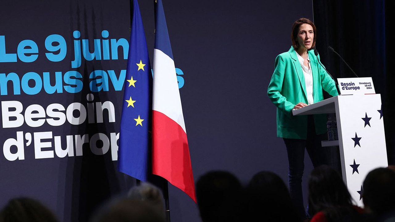 Les intentions de vote en faveur de la liste de Valérie Hayer atteignent 16 %, son plus bas niveau.