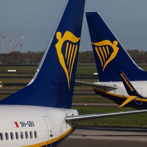 La compagnie low-cost Ryanair a fait voyager 23 % de voyageurs de plus qu'avant la crise du Covid.