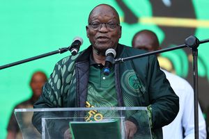 Jacob Zuma en meeting à Soweto samedi. L'ancien président est devenu le visage du nouveau mouvement MK.