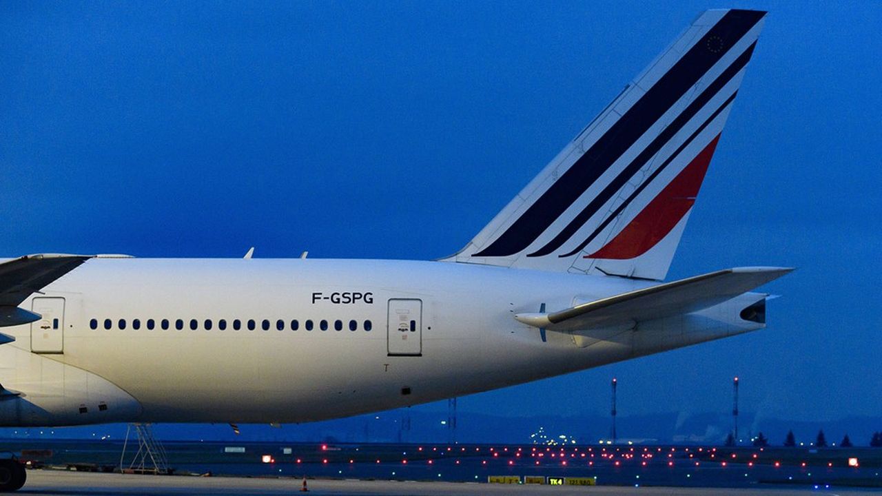Air France et les compagnies françaises redoutent de voir s'aggraver l'écart de coût avec leurs concurrents extra-européens.
