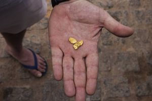 Environ 20 % de l'or extrait dans le monde est issu de mines informelles.