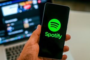 Spotify a dépassé les 600 millions d'utilisateurs actifs dans le monde fin 2023. 