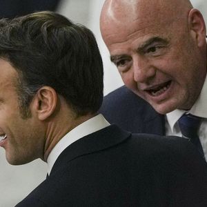 Emmanuel Macron tente depuis cinq ans de convaincre le président de la Fifa, Gianni Infantino, de déménager le siège de l'organisation à Paris.