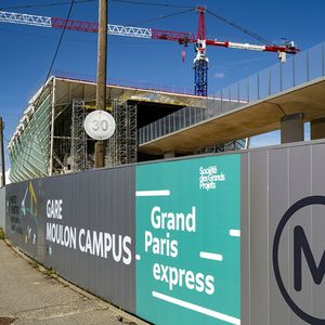 Chantier de construction de la gare de Moulon Campus. Ligne 18 du metro Grand Paris Express.