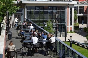 Ce campus en pleine extension accueille 5.200 étudiants répartis à Villejuif (Val-de-Marne), et aussi à Bordeaux depuis 2020.