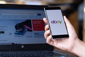 Ces dernières années, eBay a perdu d'importantes parts de marché au profit d'autres géants du commerce électronique, comme Amazon.