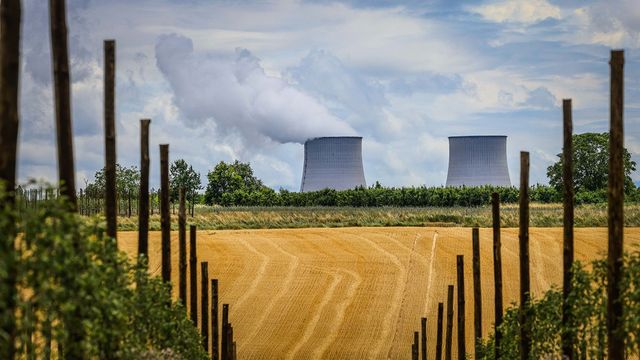 Nucléaire : Macron promet la construction de huit réacteurs EPR supplémentaires