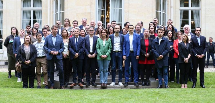 La photo de famille du Nouveau Front Populaire.