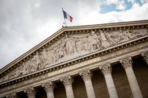 Signe que le désamour pour les valeurs françaises pèse sur l'ensemble des Bourses européennes, les investisseurs retirent leurs capitaux des fonds actions.