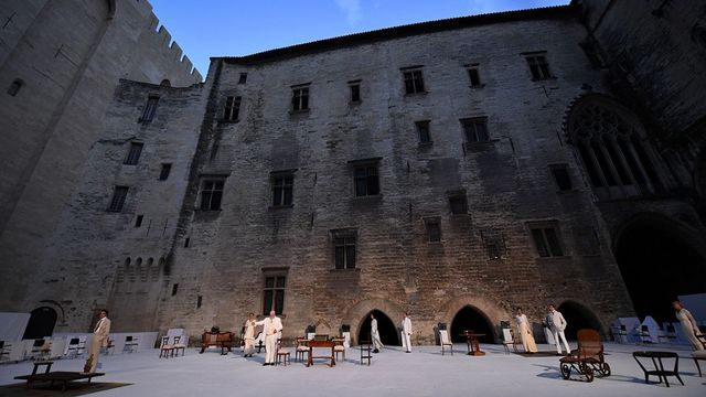 Théâtre : les législatives s'invitent sur la scène du Festival d'Avignon