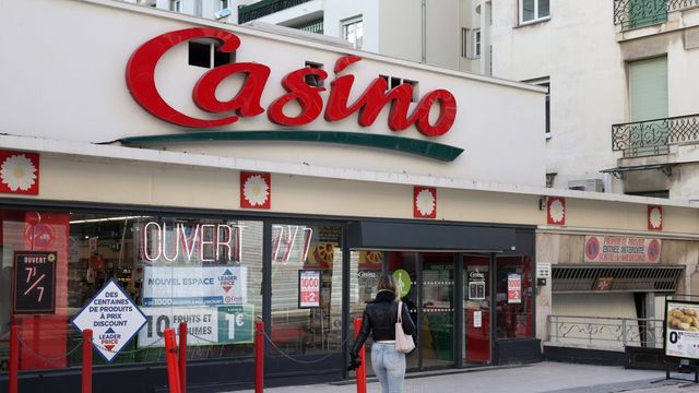 Casino transfère 66 supermarchés à Auchan et Intermarché