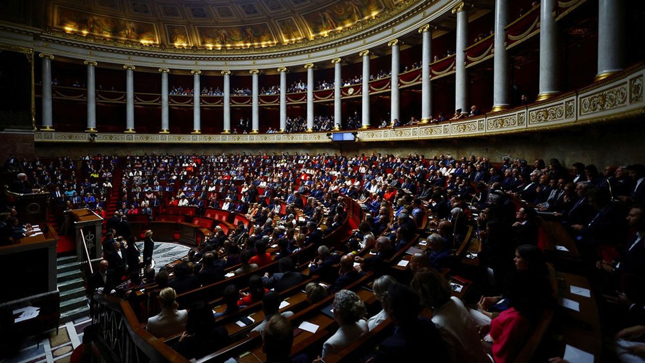 Nouveau gouvernement : les scénarios envisagés avec la trêve olympique