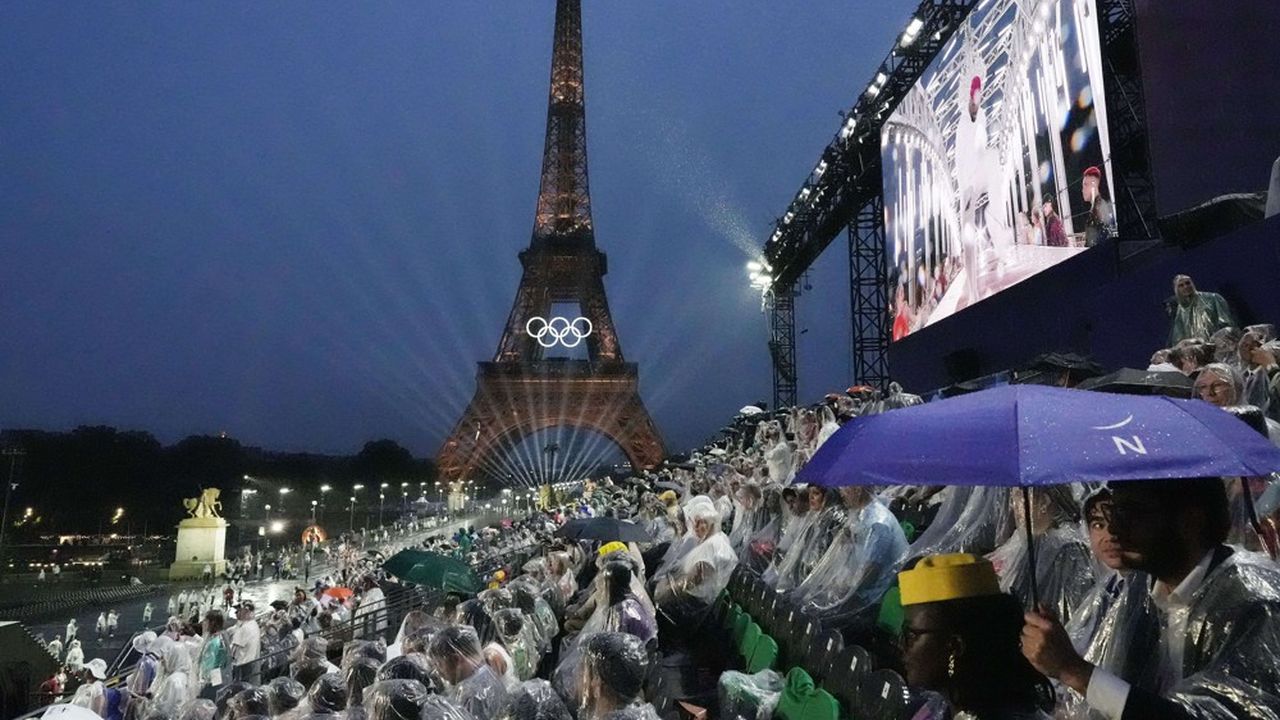 Cérémonie d'ouverture des JO : les spectateurs ravis malgré la pluie