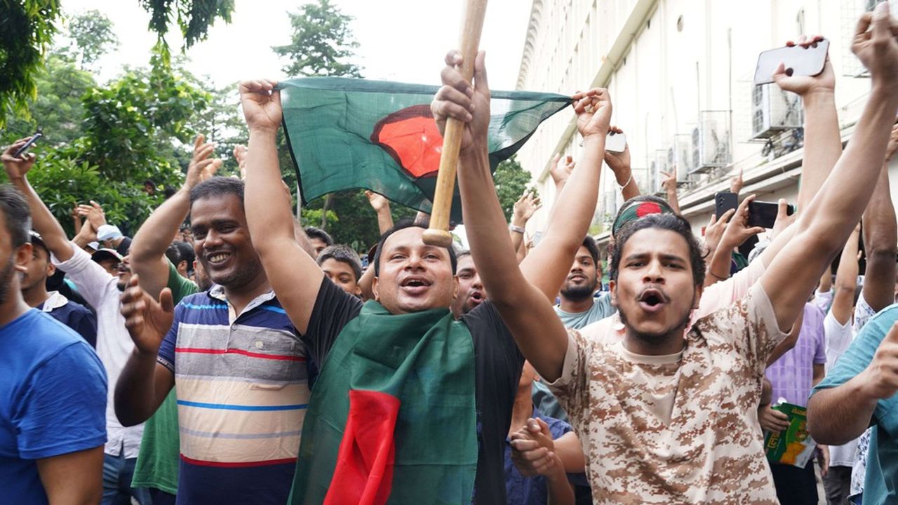 Des centaines de milliers de manifestants ont marché sur Dacca, la capitale du Bangladesh, ce lundi, pour demander la démission de la Première ministre, Sheikh Hasina.