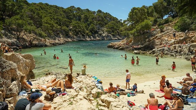 Les calanques de Marseille partent en guerre contre les voitures