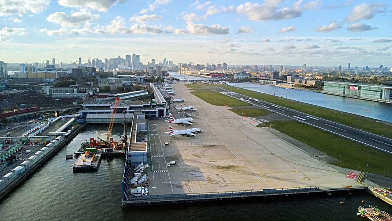 Green light for London City Airport expansion not unanimous