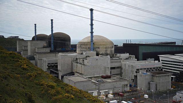 Nucléaire : EDF prêt à engager la première réaction en chaîne à Flamanville