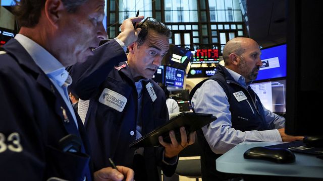 Les craintes sur la croissance font plonger Wall Street dans le rouge