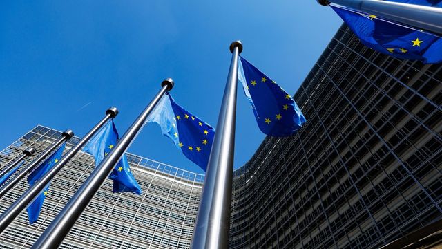 Finance verte : la Commission européenne ordonne à 17 pays européens à la traîne de transposer la directive CSRD